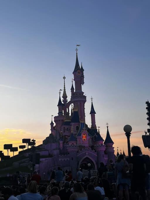 M&A Maison De Campagne/ Disney/Paris/Wifi/Jeux Croissy-Beaubourg Zewnętrze zdjęcie